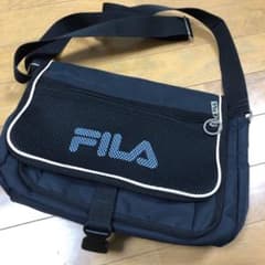【雅様専用】FILA ショルダーバッグのサムネイル