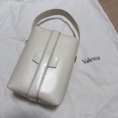 Valextra トリックトラック イタリア製　ホワイト Valextra トリックトラック イタリア製 ホワイト - メルカリ