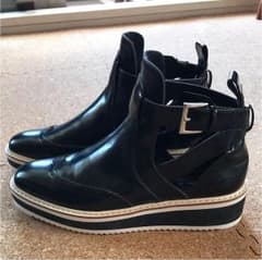 ZARA ブーツのサムネイル