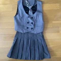 制服3点セット(ベスト、ネクタイ、スカート）のサムネイル