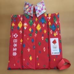 東京2020 オリンピック聖火リレー 折りたたみクッションのサムネイル