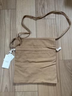 LOWRYS FARM ベージュ サコッシュバッグのサムネイル
