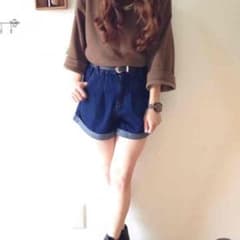 ハイウエスト ショートパンツのサムネイル