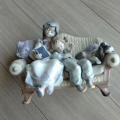 リヤドロ LLADRO 5735 読書する少女と犬 フィギュリン - メルカリ