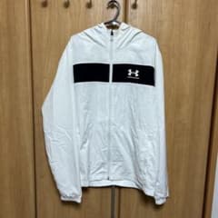 UNDER ARMOUR ウィンドブレーカー ホワイトのサムネイル