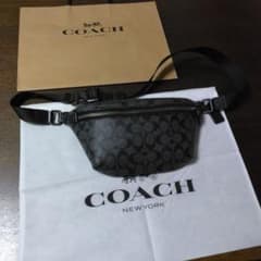 COACH ボディバッグ　ウエストポーチのサムネイル
