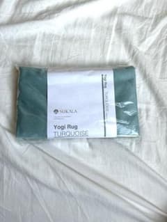 Yogi Rugのサムネイル