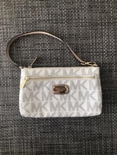 Michael Kors MKロゴクラッチバッグのサムネイル