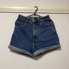 ショートパンツのサムネイル