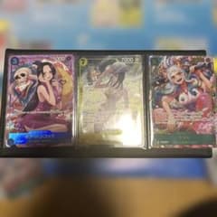 ワンピースカード パラレルまとめ売り3枚 - メルカリ