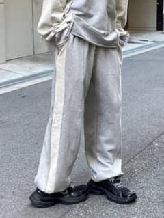 スウェットパンツのサムネイル