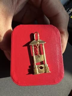貴重】k18 動く ギロチン ペンダントトップ 金 ゴールド GOLD K18 