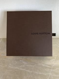LOUIS VUITTON    ベルト　箱のサムネイル