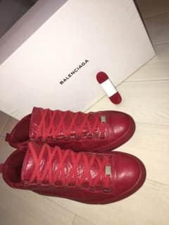 バレンシアガ BALENCIAGA アリーナのサムネイル