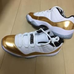 新品 未使用 AIR JORDAN 11 RETRO LOWのサムネイル