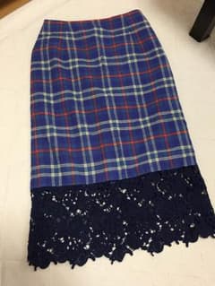 マーキュリーデュオ♡膝丈スカートのサムネイル