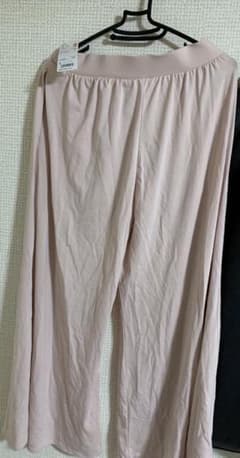 新品ジャージフレアパンツUNIQLOタッグ付きのサムネイル