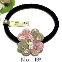 カヤ ☪︎⋆☽様お取り置きですNo．169 うさぎ ペンダント レジン