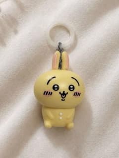 ちいかわ うさぎ めじるしチャーム キーホルダーのサムネイル