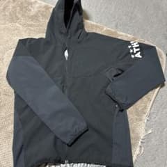 ATHLETA フード付きウィンドブレーカー 160のサムネイル