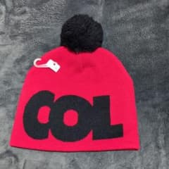 CO＆LU 新品　未使用　COLロゴ付き赤ニット帽のサムネイル