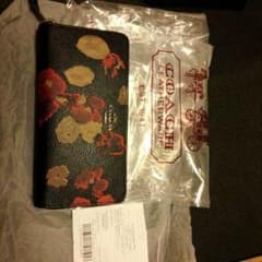 COACH長財布。お取り置き!!のサムネイル