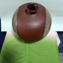 陶器 壺 (赤絵 琉球伝統工芸)のサムネイル