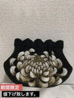 乱菊 ビーズがま口 和装用バッグ 乱菊のビーズ刺繍 - メルカリ