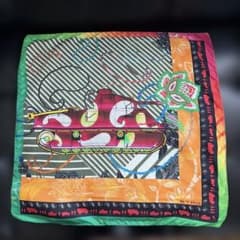 ETRO エトロ シルクスカーフ ペイズリー 戦車柄のサムネイル