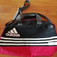 adidas プールバッグ　ショルダー　水泳　子供用品のサムネイル
