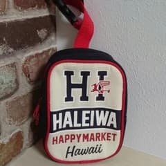 ハレイワ ポーチ 未使用品のサムネイル