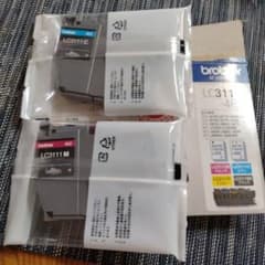 brother LC3111C LC3111M インクカートリッジ純正 青と赤のサムネイル