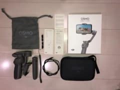 使用わずか　DJI Osmo Mobile 3 Combo コンボのサムネイル