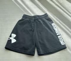 UNDER ARMOUR ハーフパンツ 黒　Sのサムネイル