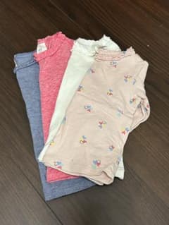 【70】女の子ロンT 4枚セット！のサムネイル