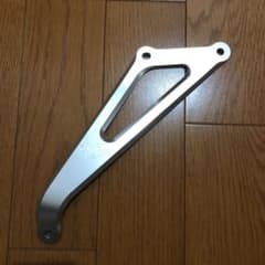 CBR250RRMC51用オーヴァーレーシングアルミビレット マフラーステーのサムネイル