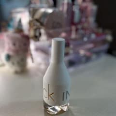 ♡新品Calvin Klein ck IN2Uher 香水50ml♡のサムネイル