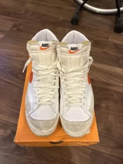 NIKE Blazer Mid 77 Vintage スニーカーのサムネイル