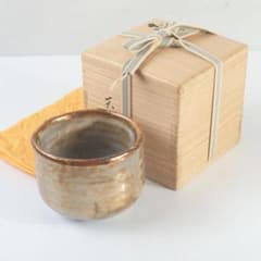 茶道具　天月窯　中村芳楽作　寒あざみ　茶碗　共布共箱　C　9492 茶道具 天月窯 中村芳楽作 寒あざみ 茶碗 共布共箱 C 9492 - メルカリ