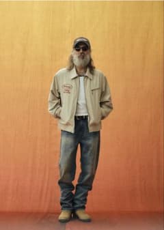 新品タグ付 春アウター キルティングジャケット ベージュ チェック裏地のサムネイル