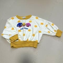 BABY SHARK トレーナー 星柄のサムネイル