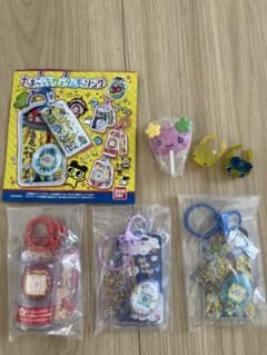 BANDAI たまごっち カスタムキーリング 3種セットまとめ売り　ガチャのサムネイル