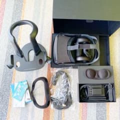 oculus quest 64GB 付属品多数のサムネイル