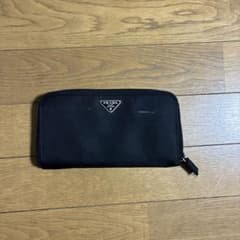PRADA ナイロン ラウンドファスナー長財布 ブラックのサムネイル
