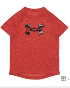⭕️アンダーアーマー　Tシャツ　子供用新品未使用⭕️のサムネイル
