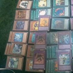 遊戯王 ヒーローデッキのサムネイル