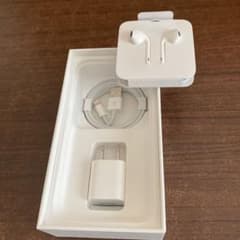 iPhone イヤホン 充電器 純正品のサムネイル