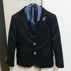 男の子　フォーマルスーツのサムネイル