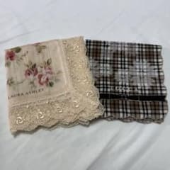 LAURA ASHLEY と TOCCA ハンカチセット レース 花柄 リボンのサムネイル