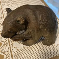 木彫の鮭をくわえた熊　民藝　工芸品のサムネイル